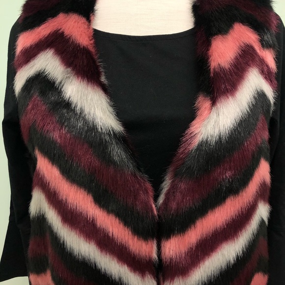 Michael Kors | Women's Faux Fur Vest | Pink, Black | Size Medium - Picture 2 of 6